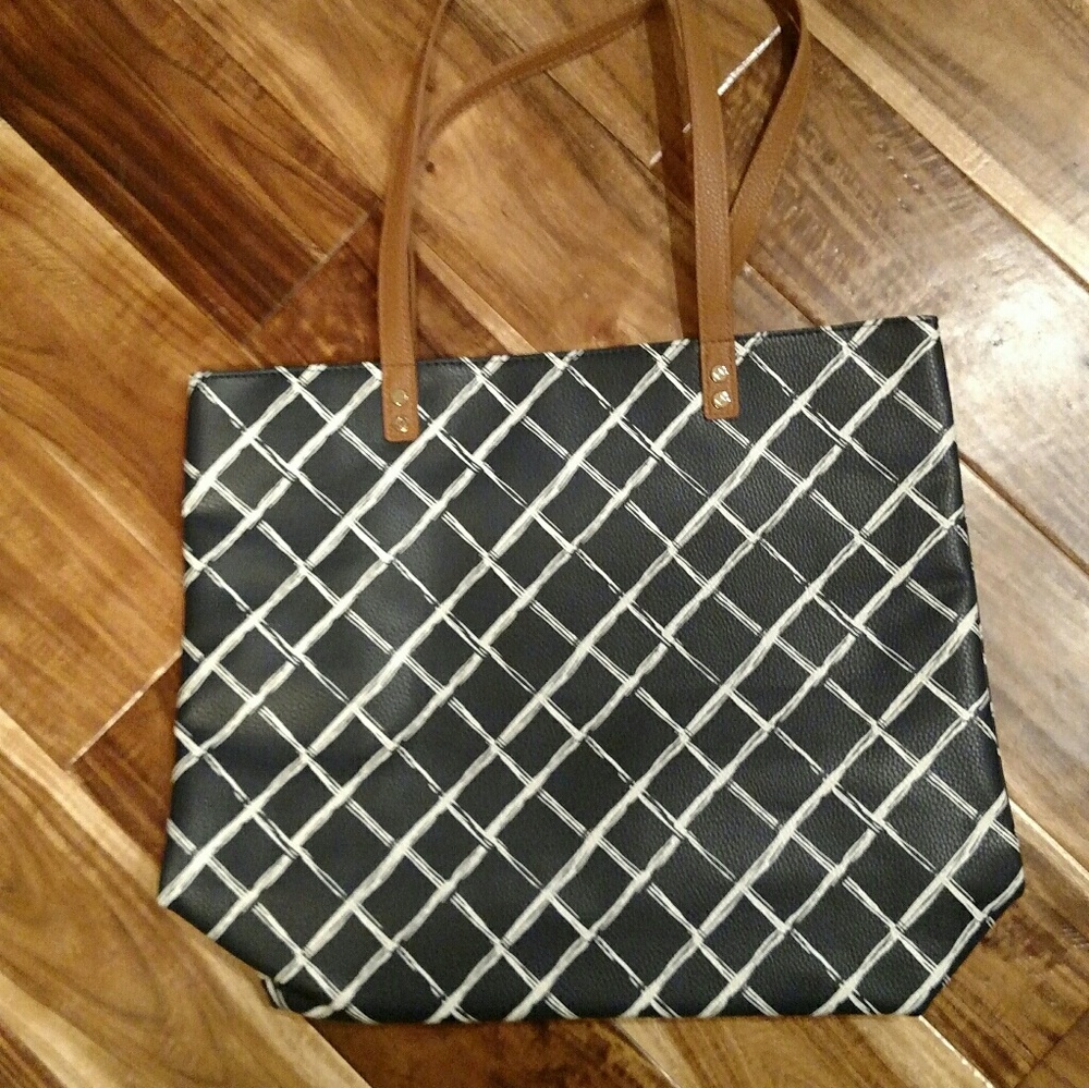 Brand new, Around town tote, dash of plaid pebble